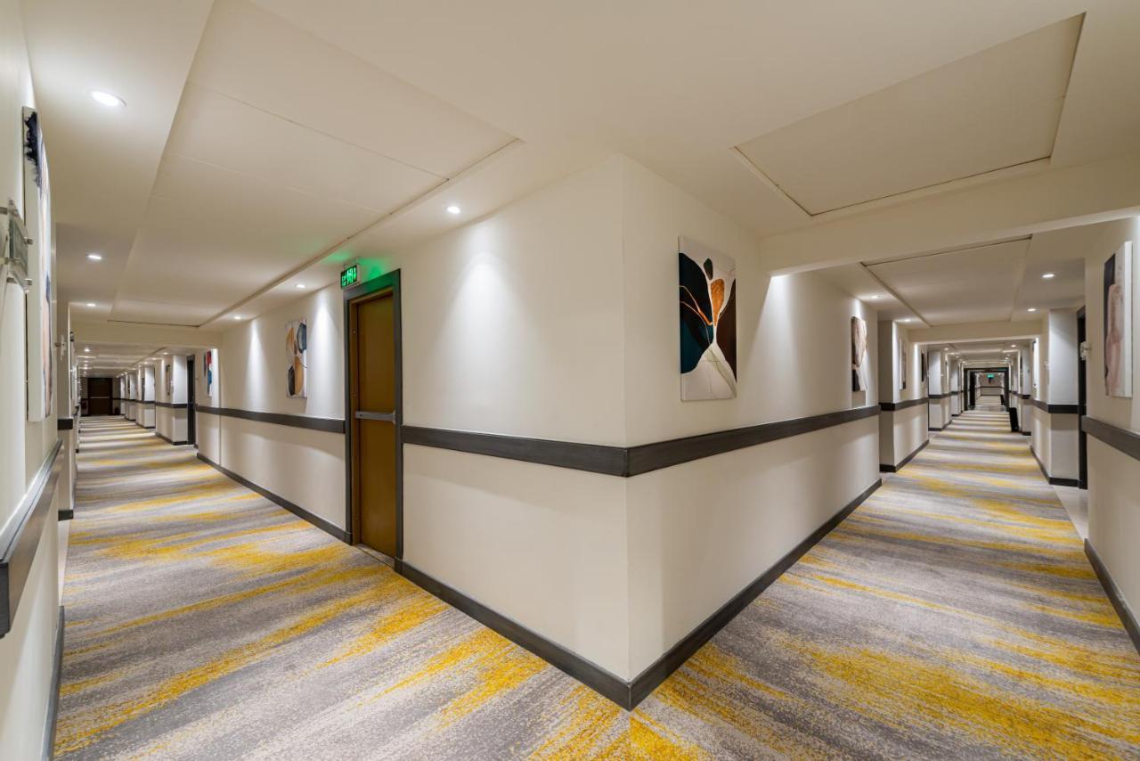 Holiday Inn Riyadh Al Qasr By Ihg Εξωτερικό φωτογραφία